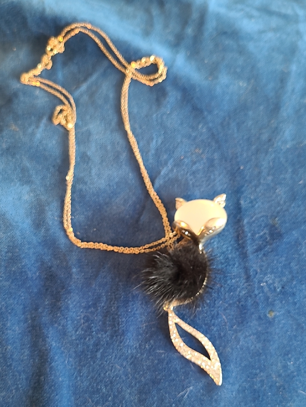 🌼2/$12 Fun New Fox Necklace with Black Fur & Rhinestone Tail Goldtone Chain